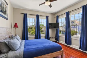 2BD On Streetcar | Balcony+Parking | Cafe - Image 5