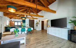 Cozy home in Puscine with sauna - Image 4