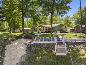 Lakeside Lodge - Game Cave, Golf Greens! Sleeps 17 - Image 5