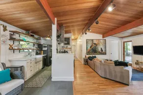 Midcentury Waterfront Retreat w/hottub dock beach - Image 5