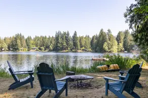 Midcentury Waterfront Retreat w/hottub dock beach - Image 3