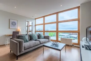 One bedroom apartment at the foot of the stations - Image 5