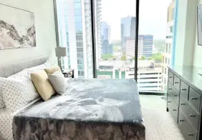 Ruby Retreat -Highrise,Year round Pool, City View! - Image 4