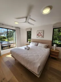 Discover Royal National Park in this Stylish 1BR - Image 4