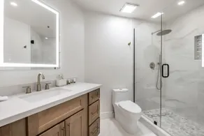 New Modern apt, vacation or long stay - Image 5