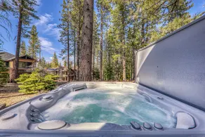 Crestwood at Schaffers - Luxury w A/C & Hot Tub! - Image 3