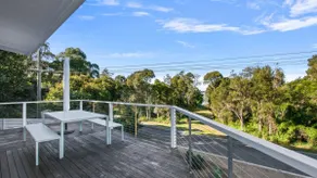 Lake Metung | Modern Lake House Escape - Image 4
