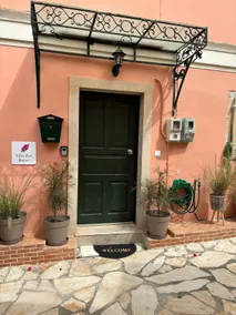 Vilia Port House- Corfu Centre - Image 2