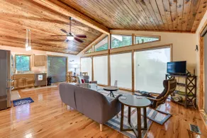 Waterfront Lancaster Cabin ~ 10 Mi to Kilmarnock! - Image 4