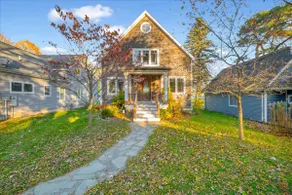 Craftsman Lakefront Family Retreat w Great Views! - Image 5