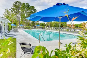 3 Mi to Beaches! Charming Bluffton Escape w/ Yard - Image 2