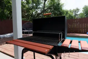 Modern 5BR w Heated Pool, Hot Tub, BBQ, Games - Image 4