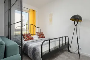 Stylish Apartment with Terrace | Bath | Free Parking - Image 2