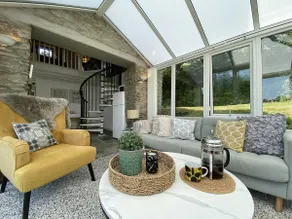 Granary Cottage St Clears - Image 2