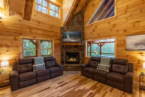 Scenic Ridge Lodge - Sleeps up to 16 - w/ Hot Tub - Image 3