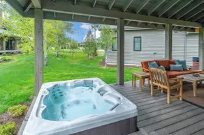 Pet Friendly Luxury Home w/ Private Hot Tub - Image 4
