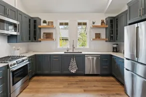 Pet Friendly Luxury Home w/ Private Hot Tub - Image 3