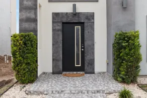 Oro Azul Townhome: Where Luxury Meets Comfort - Image 3