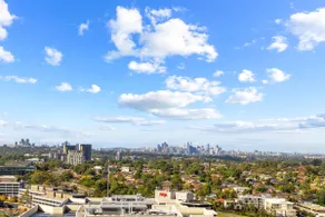 High level urban retreat in Macquarie Park - Image 3