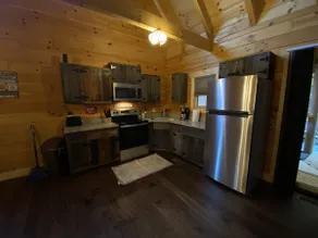 The Overlook Cabin w/ Hot Tub Near Hocking Hills - Image 5