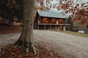 The Hilltop | Cabin w/ Hot Tub Near Hocking Hills - Image 4