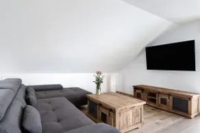 Modern open attic apartment - Image 3