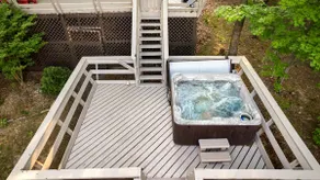 Dog-Friendly Chalet w/Hot Tub, Fire Pit & Deck - Image 3