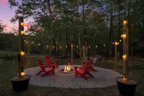 Dog-Friendly Chalet w/Hot Tub, Fire Pit & Deck - Image 4