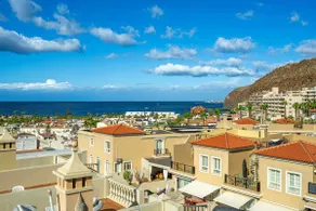 Cosy Apartment Rooftop Terrace - Image 5