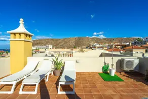 Cosy Apartment Rooftop Terrace - Image 3
