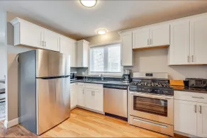 New Hampshire Abode w/ Mountain Views, Near Skiing - Image 2