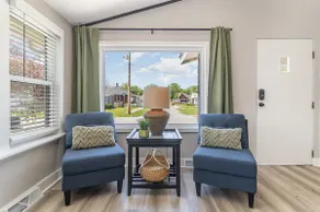 Oak Street Abode: Foosball, Firepit, & Family Fun! - Image 5