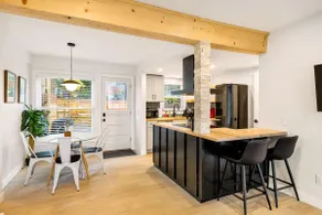Upscale 3BR/2BA w/ Jacuzzi, Steps from Big House! - Image 3
