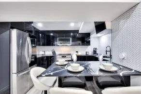 Charm & Comforts 1BR Apt NDG by Downtown Montreal - Image 2