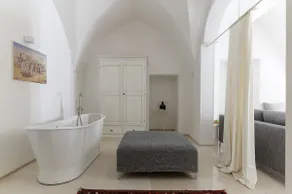 Bianca Fortezza con Terrazza by Wonderful Italy - Image 3