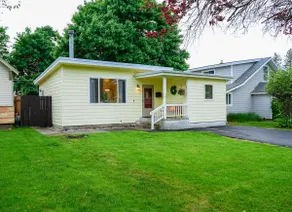 Charming Midtown Cottage | Walkable & Cozy - Image 4