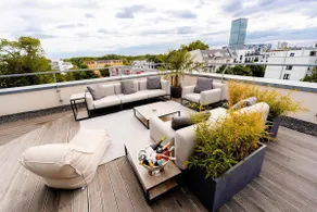 Luxury penthouse with rooftop terrace & sauna - Image 3