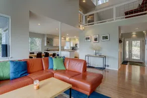 Fir Mountain Escape - Stunning Views, River & Mountain Views, Hot Tub - Image 2