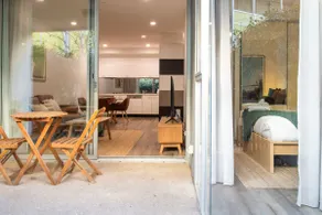 Richmond Retreat - Courtyard & Parking - Image 3