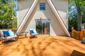 Romantic A-frame · HeartJacuzzi · Firepit · Kayaks - Image 4