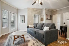 Modern Dual Rentals Near Lady Bird Lake and Downtown - Image 2