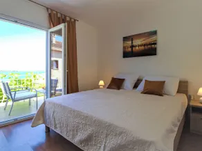 A Sea Home by Interhome - Image 4