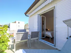 A Sea Home by Interhome - Image 3