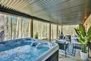 Private Chalet | Hot Tub, Sauna, Theater & Arcade - Image 2