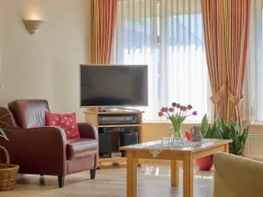 Modern holiday villa with special furnishings - Image 4