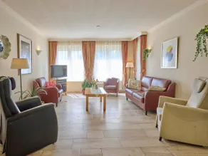 Modern holiday villa with special furnishings - Image 3