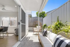 3-Bed Coastal Escape with Horses & Beach Walk - Image 5