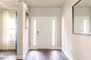 Senoia Luxury Home • Master on Main • Chef Kitchen - Image 3