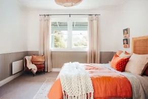 Dorothea- stylishly designed home in Trentham - Image 5