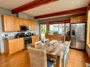 Close to beach BBH 8233 - Image 4